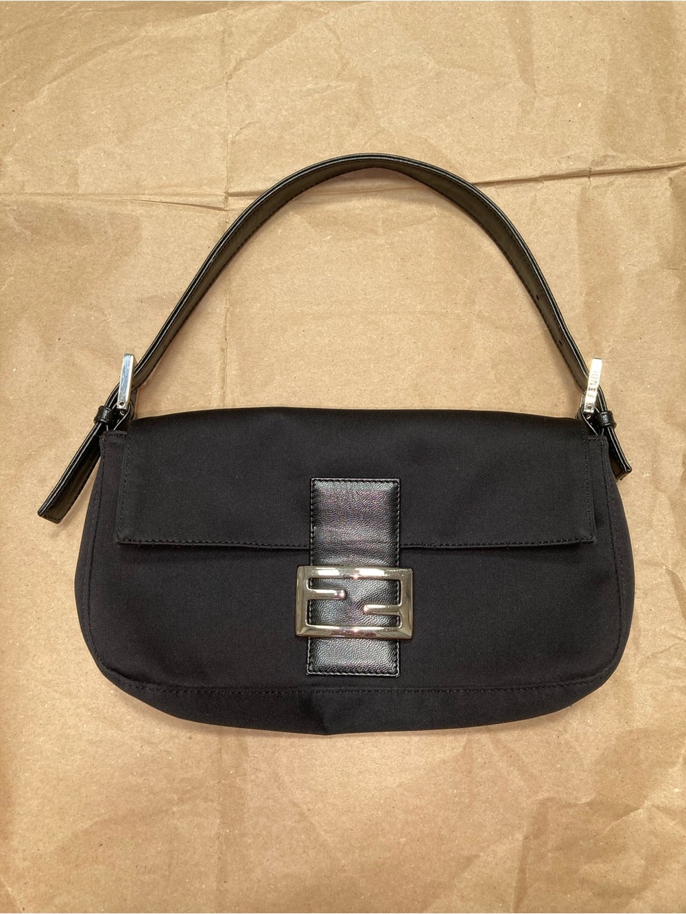Vintage fendi baguette